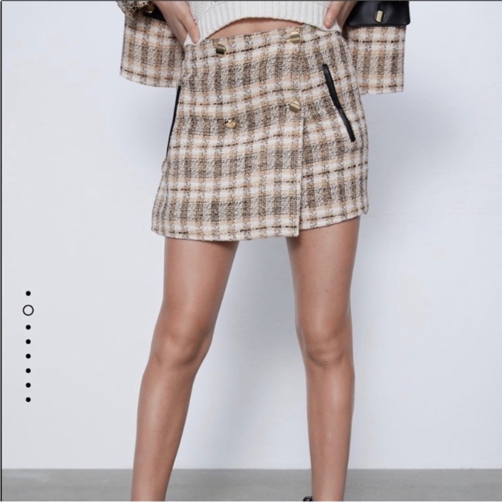 Zara NWT Plaid Tweed Skort With Gold Hardware Size S